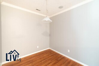 1054 Reserve Way in Indianapolis, IN - Building Photo - Building Photo