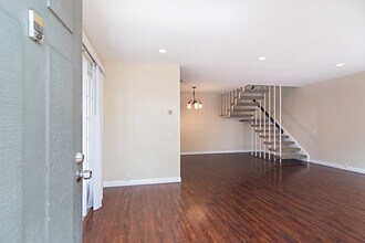 3987 Camino Lindo in San Diego, CA - Building Photo - Building Photo