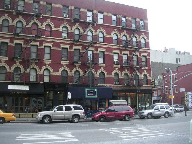 104 Eighth Avenue in New York, NY - Foto de edificio - Building Photo