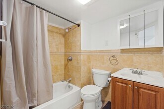 156 Shepard Ave in East Orange, NJ - Building Photo - Building Photo