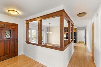 21495 Armstrong Rd in Grass Valley, CA - Foto de edificio - Building Photo