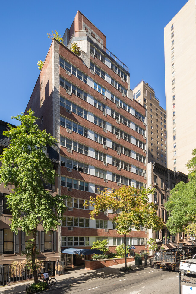 150 E 37th St in New York, NY - Foto de edificio - Building Photo