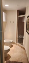 4775 Collins Ave, Unit 1405 in Miami, FL - Building Photo - Building Photo