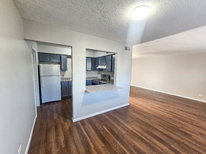 7411 Astor Ave in Hanover Park, IL - Building Photo - Building Photo