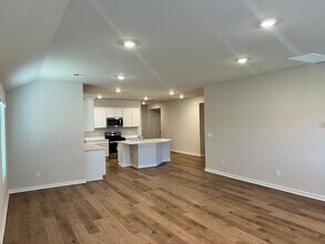 2913Firefly Drive in Yukon, OK - Building Photo - Building Photo
