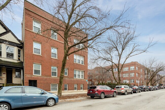 725-745 W Buckingham Pl in Chicago, IL - Foto de edificio - Building Photo