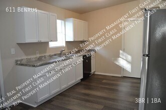 611 Benrus Blvd in San Antonio, TX - Building Photo - Building Photo