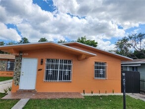 1340 NE 146th St in North Miami, FL - Building Photo - Building Photo