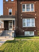 2346 122nd St, Unit One Rear in Blue Island, IL - Building Photo