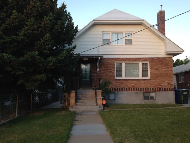 property at 213 S 100 W