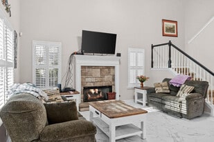 66 Woodmont Ln in Jefferson, GA - Building Photo