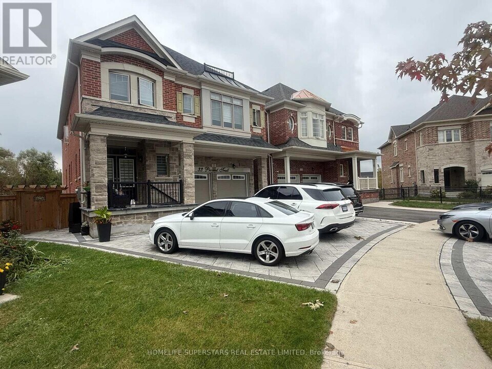 33 Provost Trail in Brampton, ON - Building Photo
