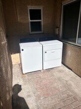 121 E Fairmont Ave in Modesto, CA - Building Photo - Building Photo