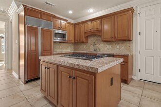 2210 Bywater Dr in Houston, TX - Building Photo - Building Photo