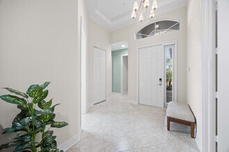 6542 Marbella Dr in Naples, FL - Building Photo - Building Photo