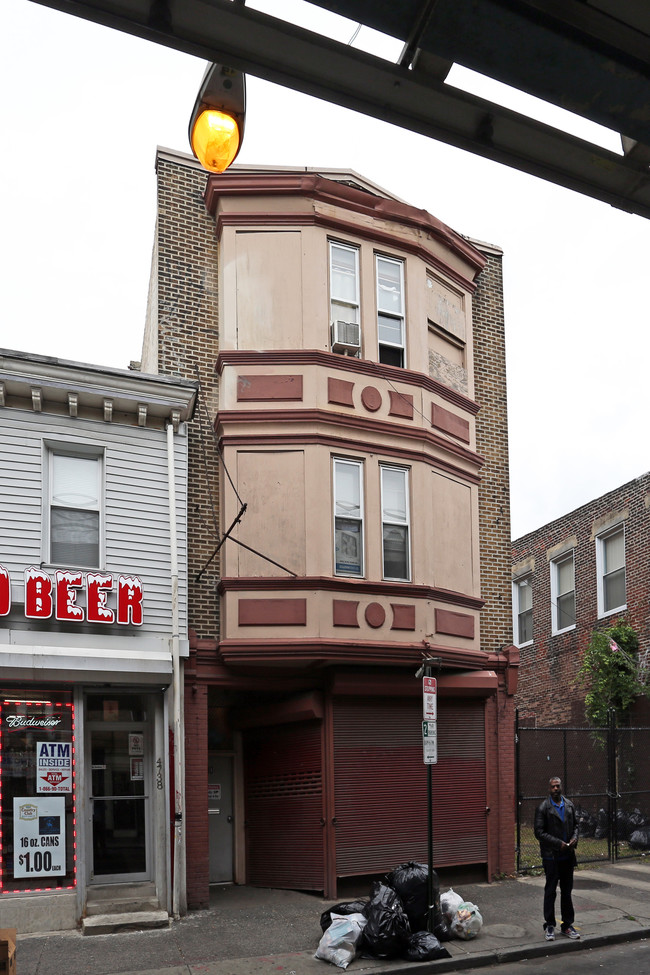 4740 Frankford Ave in Philadelphia, PA - Foto de edificio - Building Photo