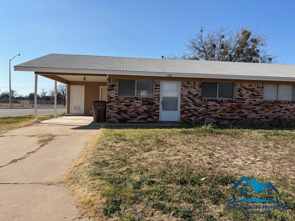 1535 Fulton St in San Angelo, TX - Building Photo