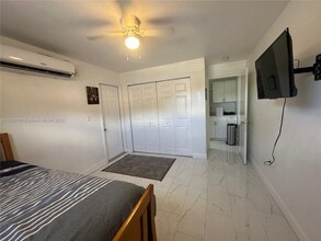 6054 SW 133rd Pl in Miami, FL - Building Photo - Building Photo