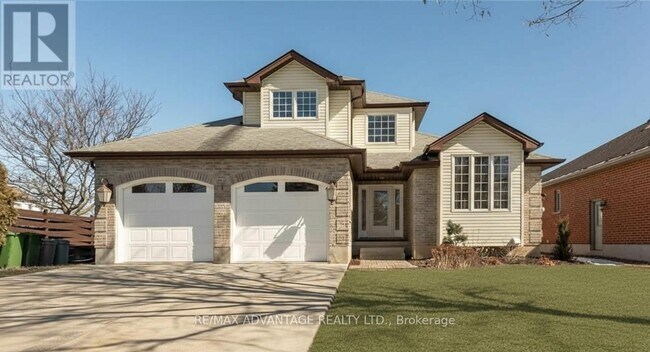 1 Huntington Terrace in St Thomas, ON - Building Photo - Building Photo