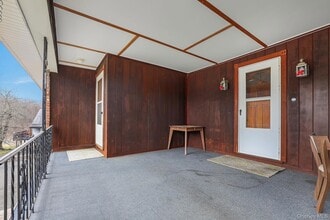 2 Gillis Ave in Nyack, NY - Foto de edificio - Building Photo