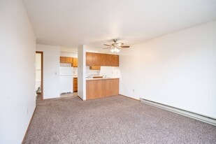 Hawthorn in Fargo, ND - Building Photo
