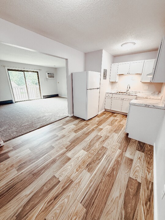 211 W Pipestone Ave in Flandreau, SD - Building Photo