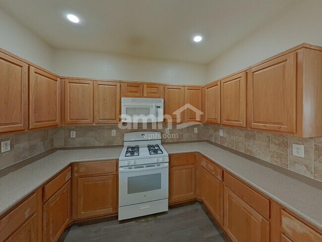 1337 Cedar Berry Ct in Henderson, NV - Building Photo - Building Photo