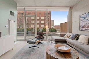 1389 S State St in Chicago, IL - Building Photo