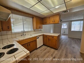 4145 Oro St in Redding, CA - Building Photo - Building Photo