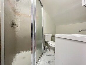 116 Seymour Ave, Unit 3 in Newark, NJ - Building Photo - Building Photo