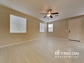 12530 W Hummingbird Terrace in Peoria, AZ - Building Photo - Building Photo
