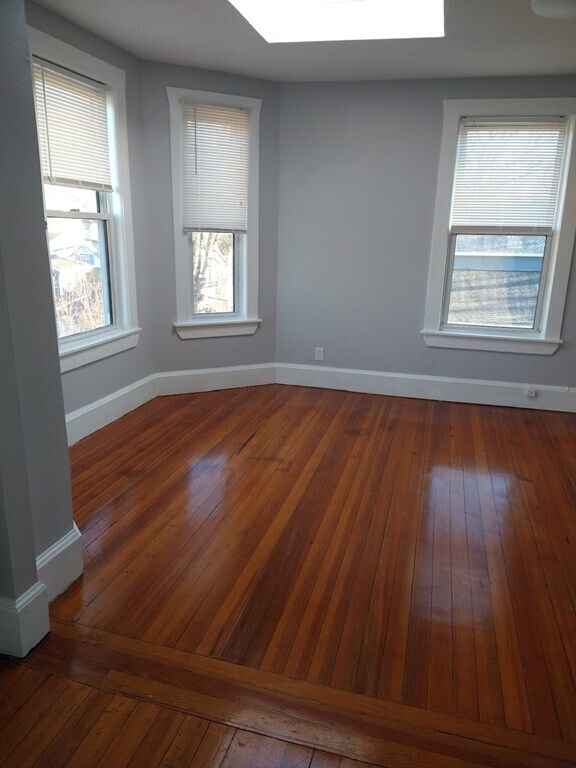 76 Radcliffe Rd, Unit 2 in Boston, MA - Building Photo - Building Photo