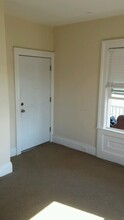 185 Thames St in Groton, CT - Building Photo - Building Photo