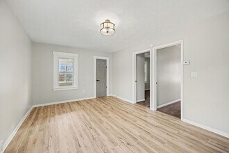 13620 Carrington Ave in Cleveland, OH - Building Photo - Building Photo