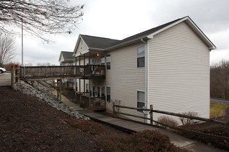 Briarwood Apartments in Jonesville, NC - Building Photo - Building Photo