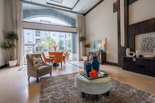 Monaco at Main in Houston, TX - Building Photo
