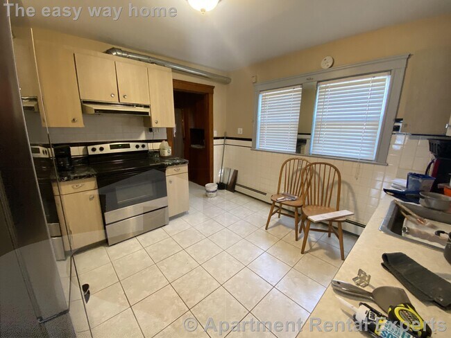 2-4 Goldsmith Ave Unit #1