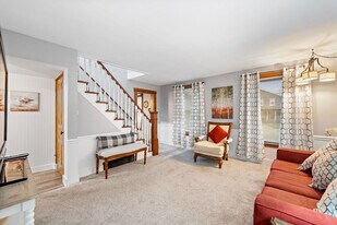 502 Liberty St, Unit SI ID1285018P in Yorkville, IL - Building Photo