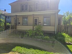 741 S Irwin Ave, Unit 741 South Irwin in Green Bay, WI - Building Photo