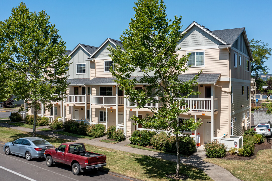 2535 NW Taylor in Corvallis, OR - Foto de edificio