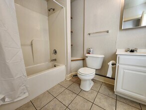 716 Main St in Neenah, WI - Building Photo - Building Photo