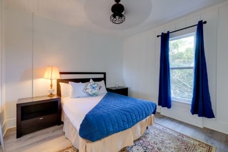 414 S Holladay Dr in Seaside, OR - Foto de edificio - Building Photo