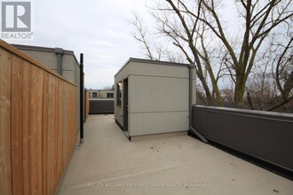 50-550 Curzon St in Toronto, ON - Building Photo - Building Photo