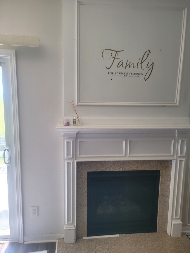 829 Old Forester Ln in Charlotte, NC - Building Photo - Building Photo
