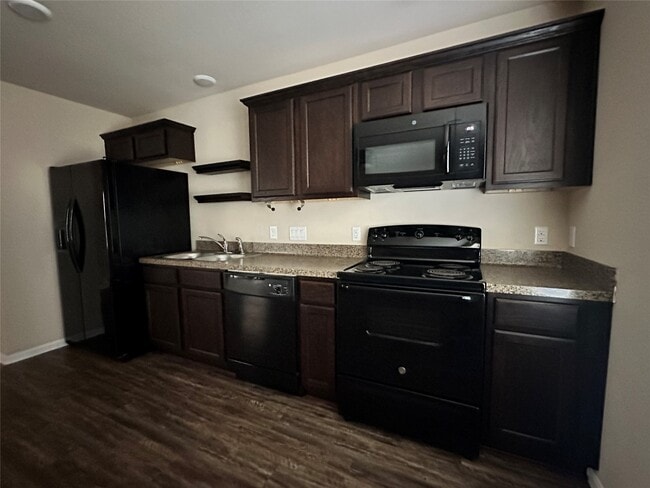 16697 E Hammon in Montgomery, TX - Building Photo - Building Photo