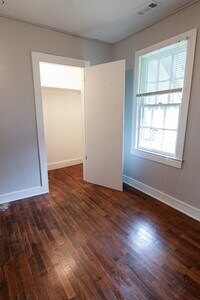 461 Buckner Ave photo'