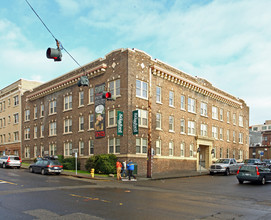 Stanford Apartments in Seattle, WA - Building Photo - Building Photo