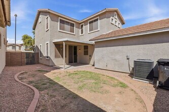 2737 S Cupertino Dr in Gilbert, AZ - Building Photo - Building Photo