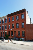 257 16th St Apartments