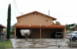 244 E King St in San Bernardino, CA - Building Photo